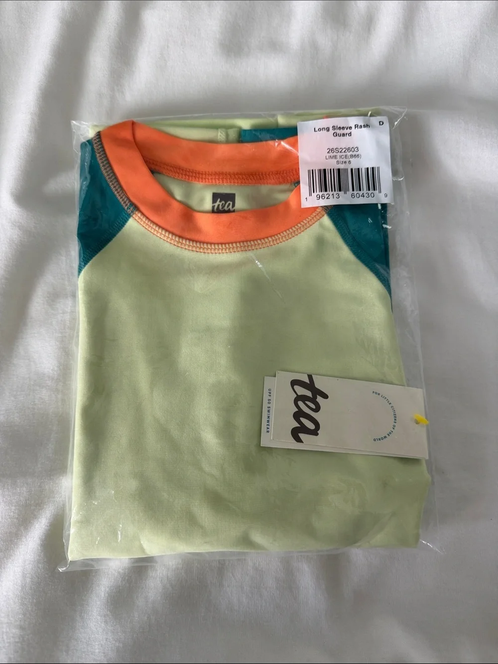 NWT Tea Collection Long Sleeve Rash Guard in Lime Ice Size 6 Kids